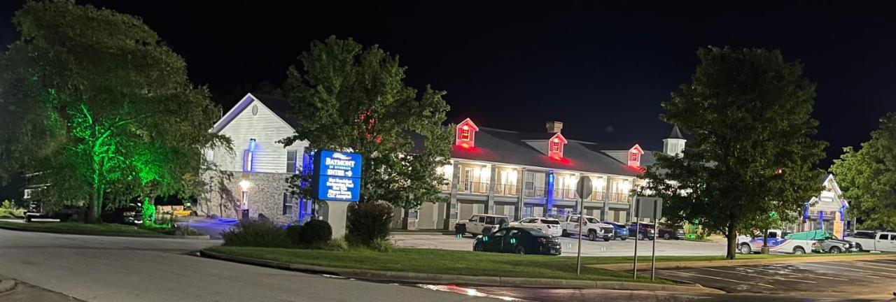 Baymont By Wyndham Washington Hotel Exterior photo