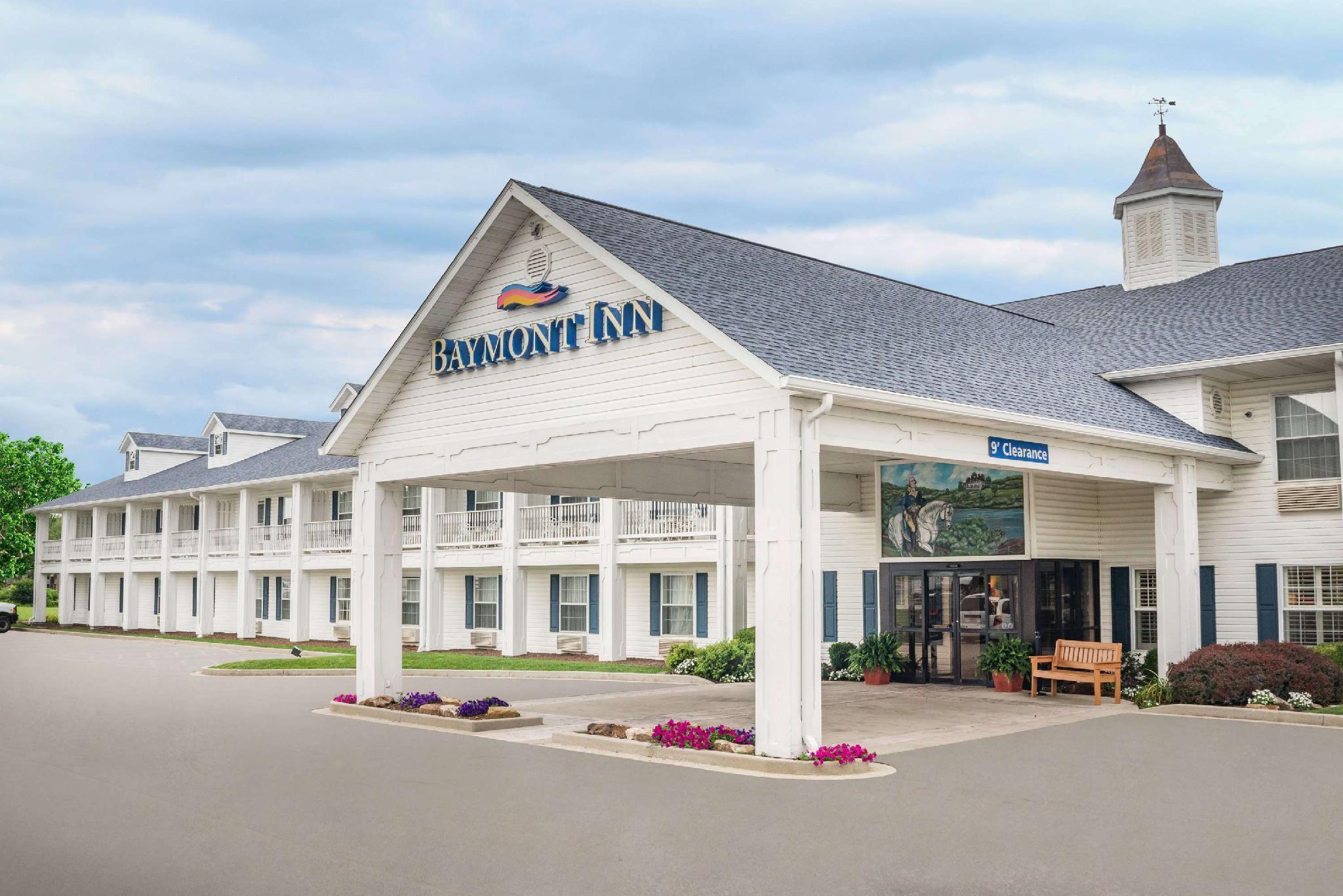 Baymont By Wyndham Washington Hotel Exterior photo