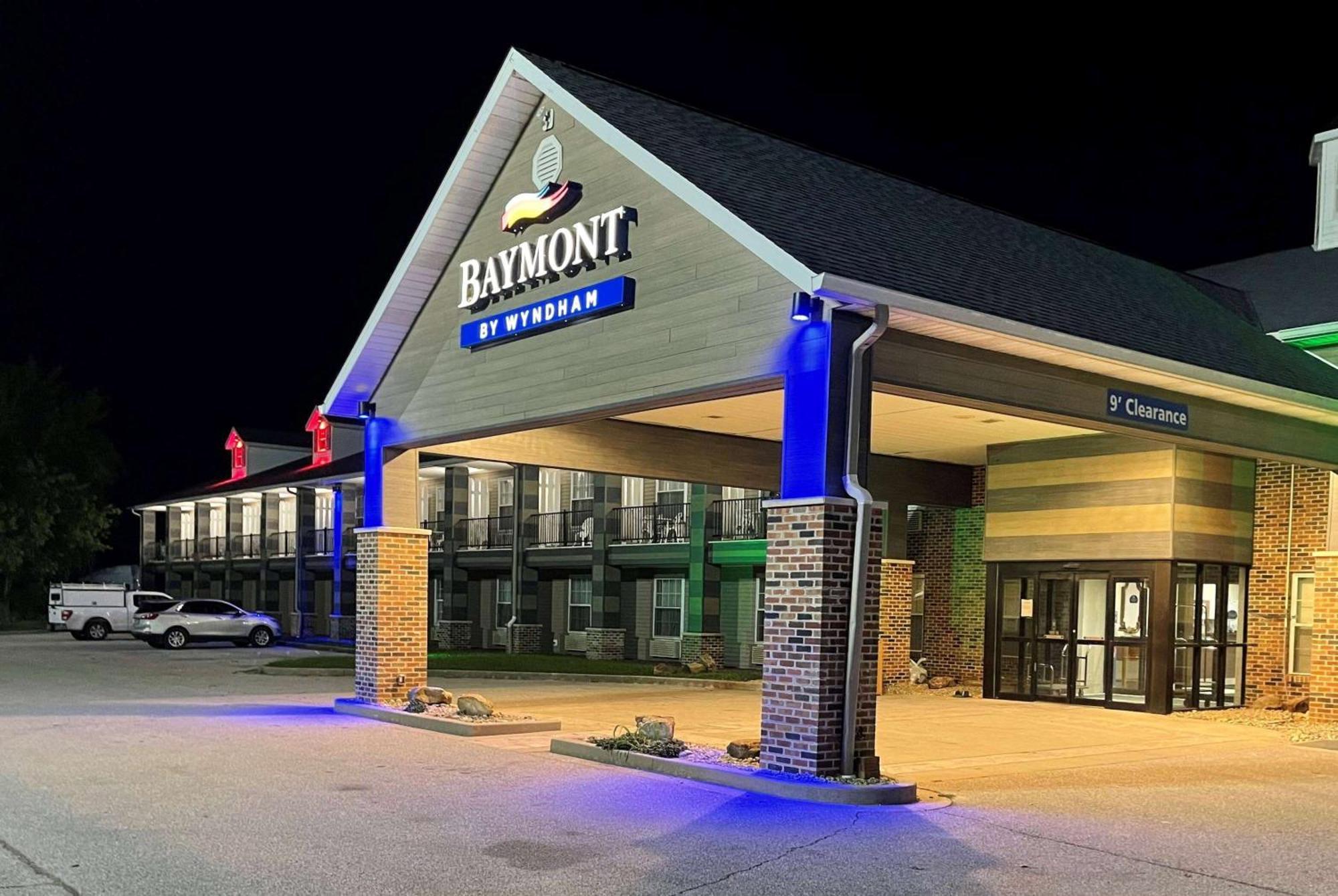Baymont By Wyndham Washington Hotel Exterior photo